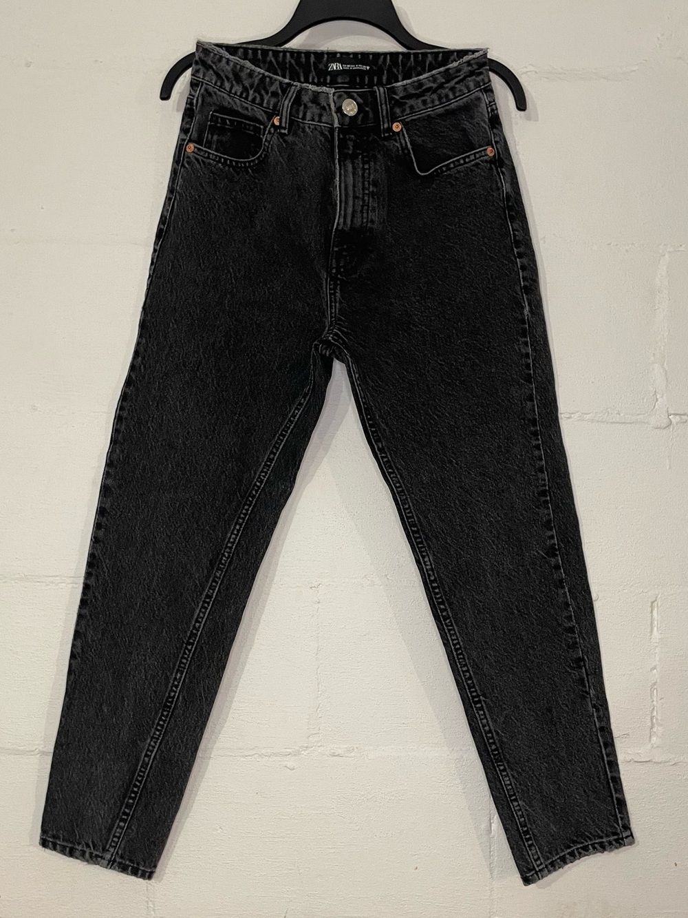 Zara Black Straight-Leg Jeans